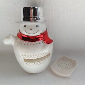 RETRO Bath and Body Works Scentbug Frosty the Snowman Preowned SLATKIN & CO.